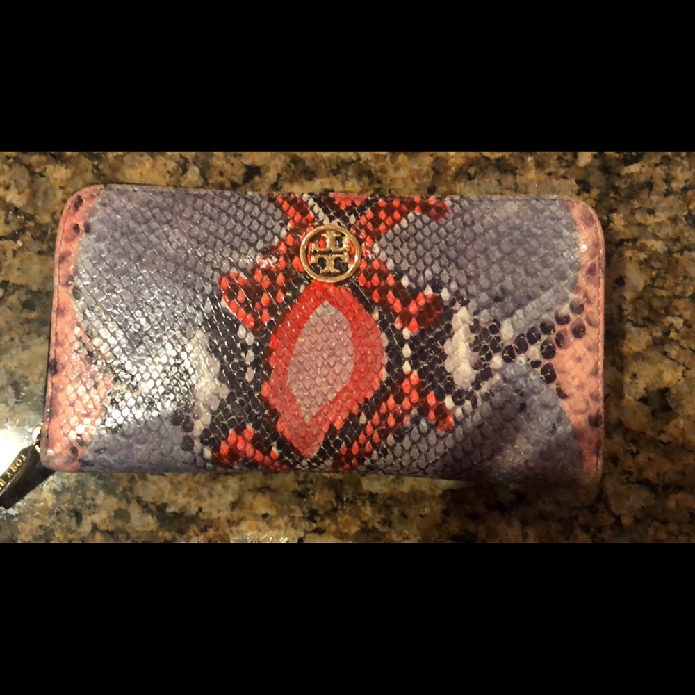 Tory Burch Robinson Zip Continental Wallet